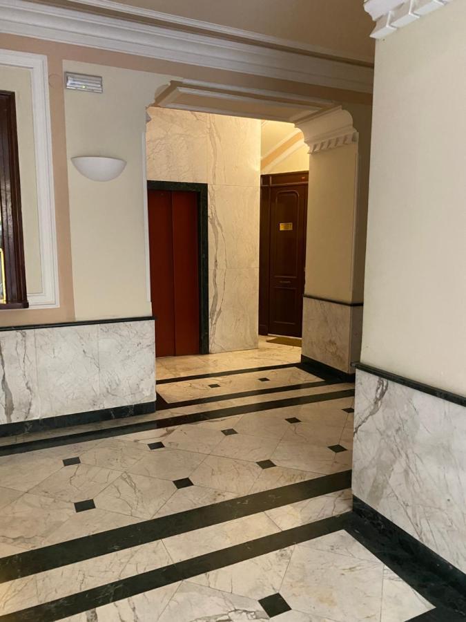 “La Pinta” Elegante Appartamento Al Vomero Napels Buitenkant foto